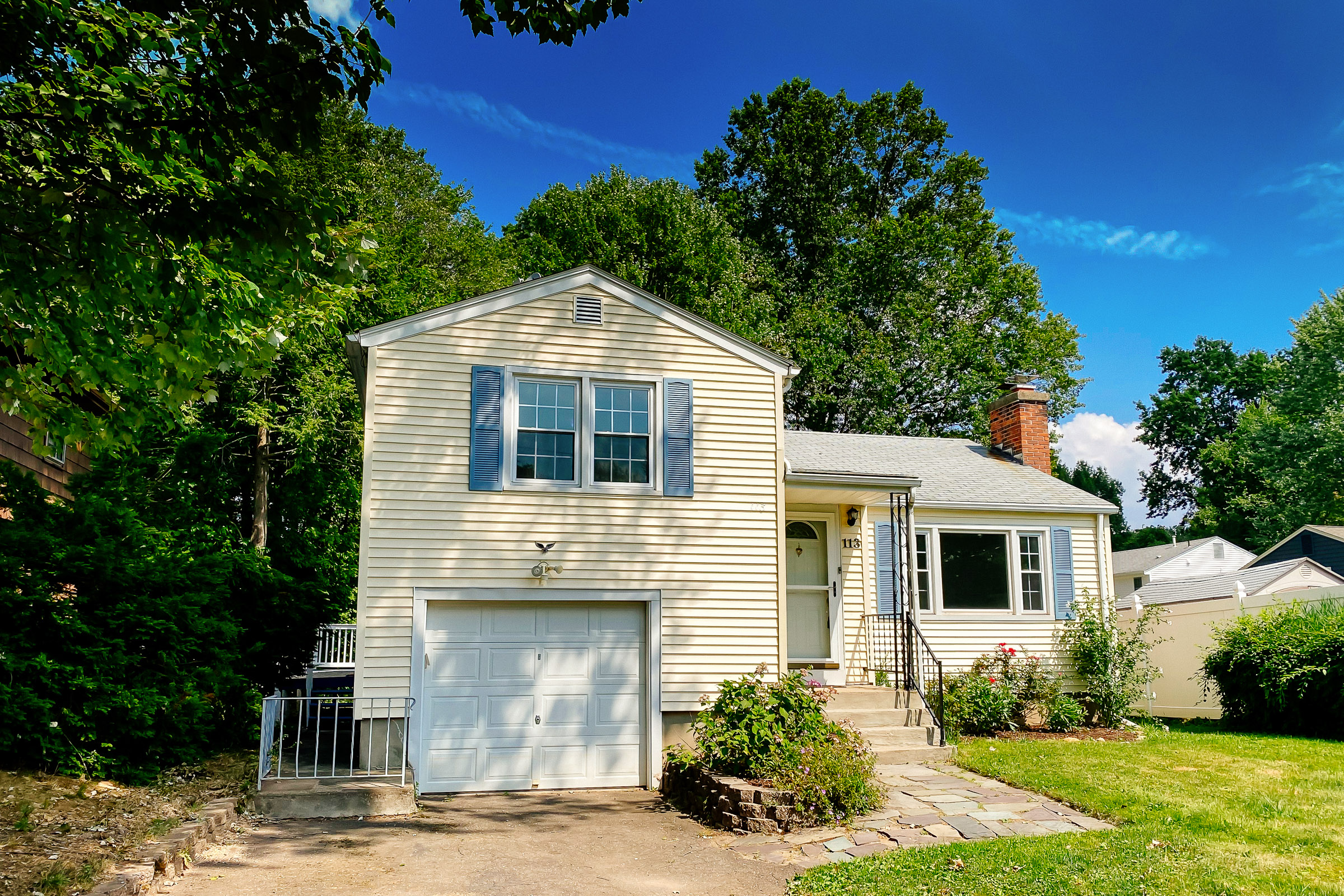 113 Dudley – 0001